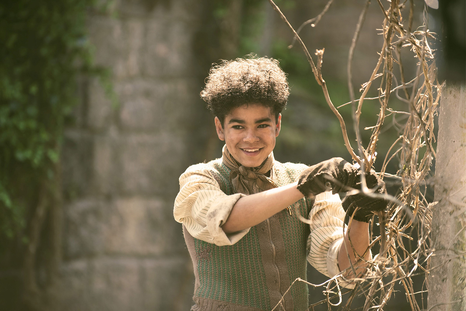 Wettbewerb zu Der geheime Garten: Wir verlosen Kinotickets & Goodies<br>(Tasche, Malbuch, Farbstifte, das Buch zum Film)